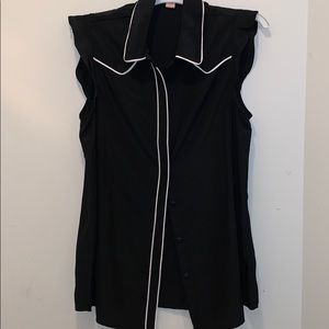 Sleeveless Blouse